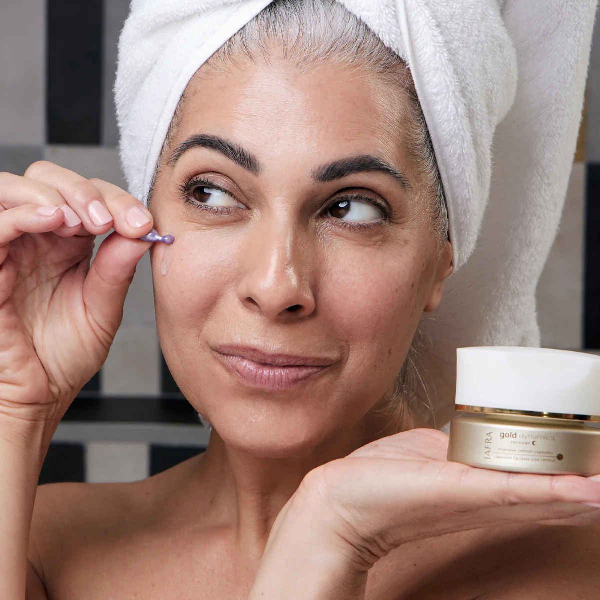 Gold Dynamics Firm + Correct Night Moisturizer - Image 3