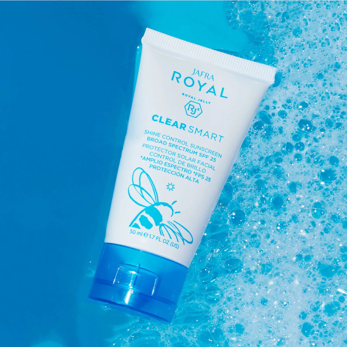 JAFRA ROYAL Clear Smart Shine Control Sunscreen Broad Spectrum SPF 25 - Image 4
