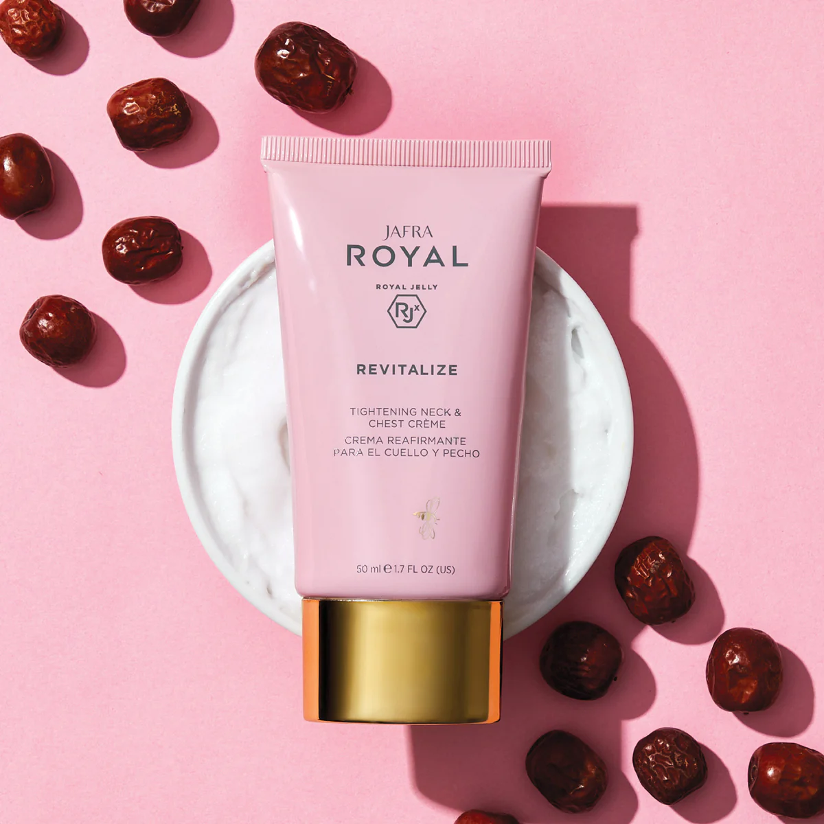 JAFRA ROYAL Revitalize Tightening Neck & Chest Crème - Image 5