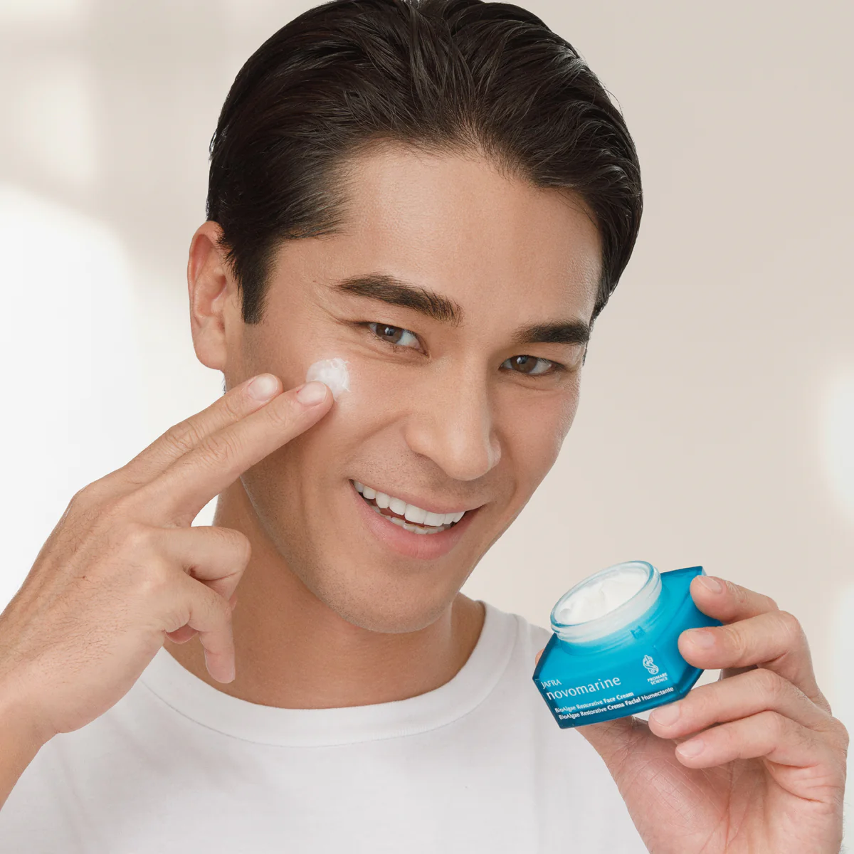 Novomarine Bio-Algae Restorative Face Cream - Image 3