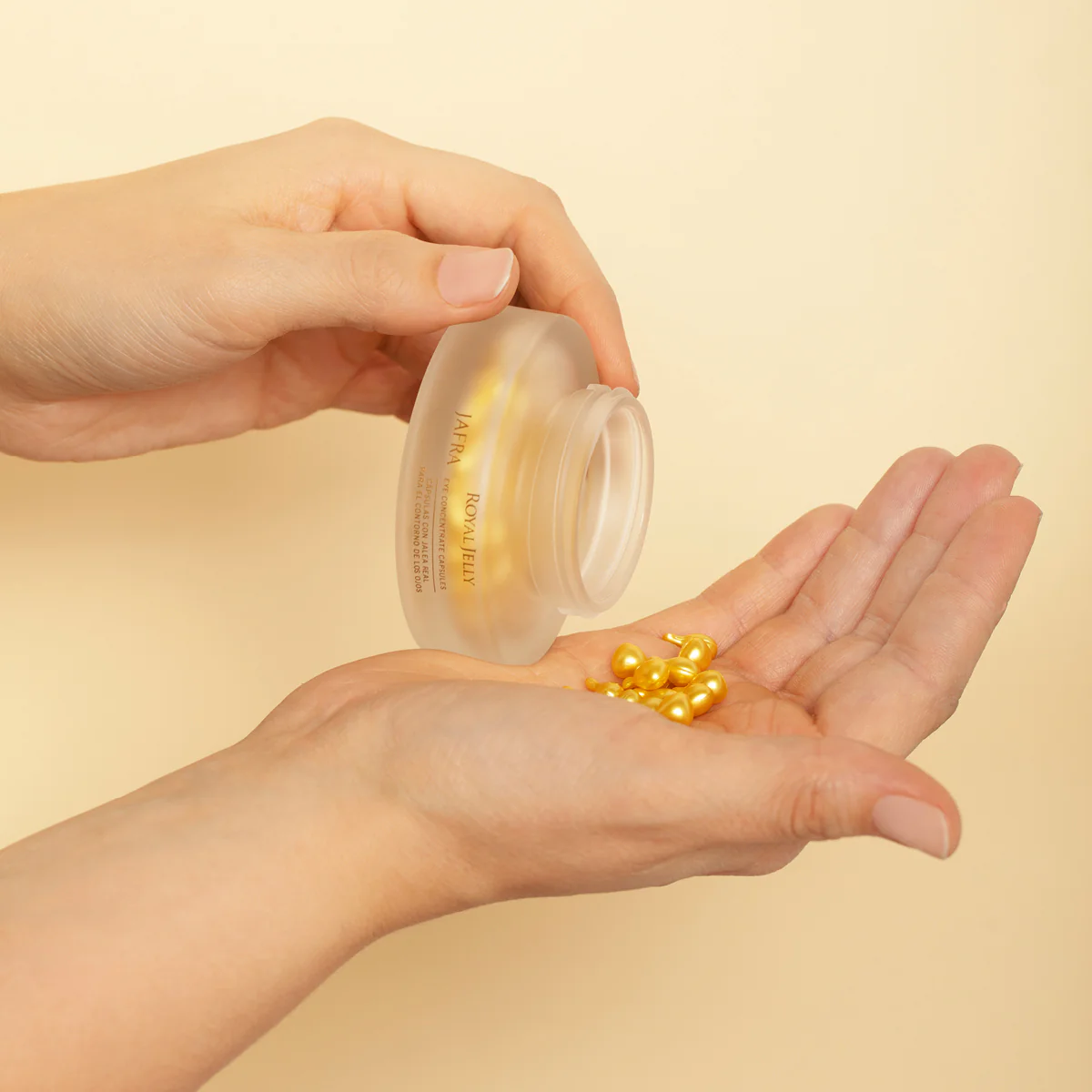 Royal Jelly Eye Concentrate Capsules - Image 3