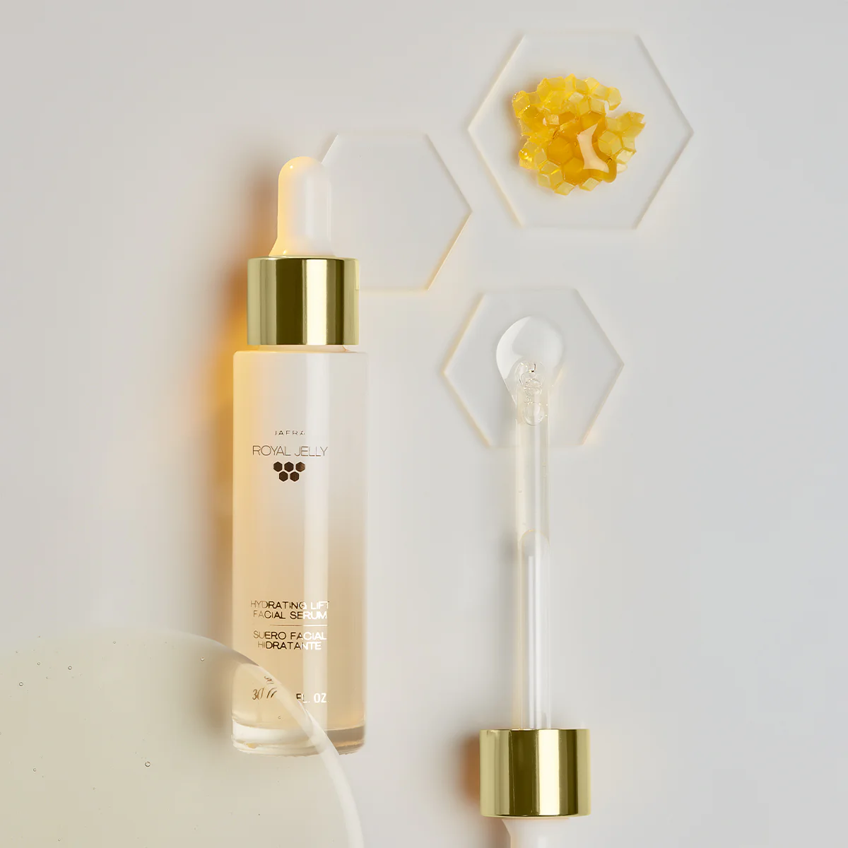 Royal Jelly Hydrating Lift Facial Serum - Image 3